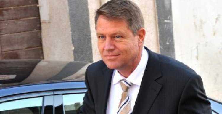 Procesul în care Iohannis contestă raportul ANI privind un conflict de interese a fost suspendat